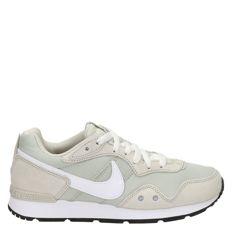 Nike Venture Runner - Lage sneakers voor dames - Zwart - Nelson.nl