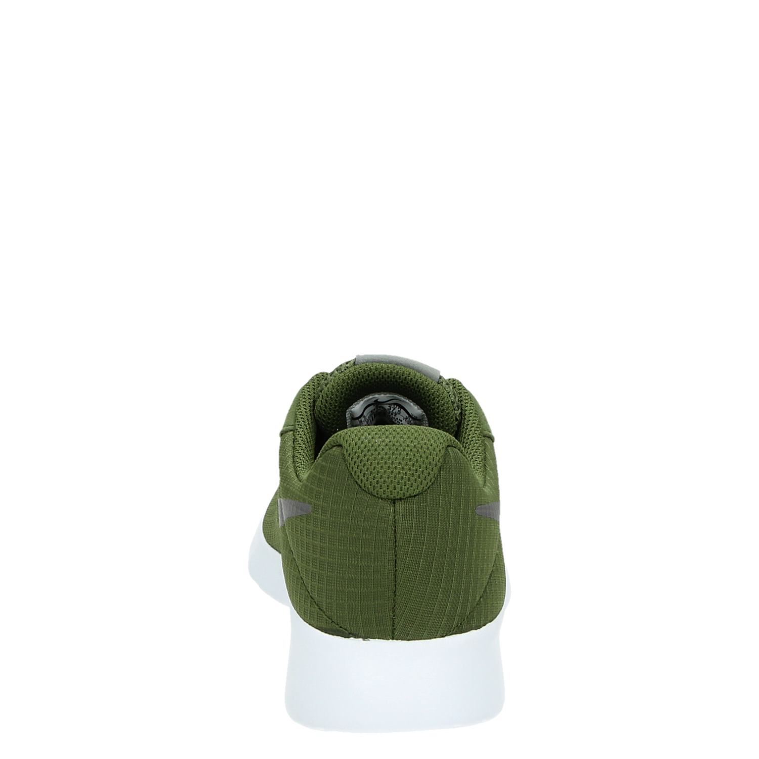 nike tanjun donkergroen nike tanjun donkergroen