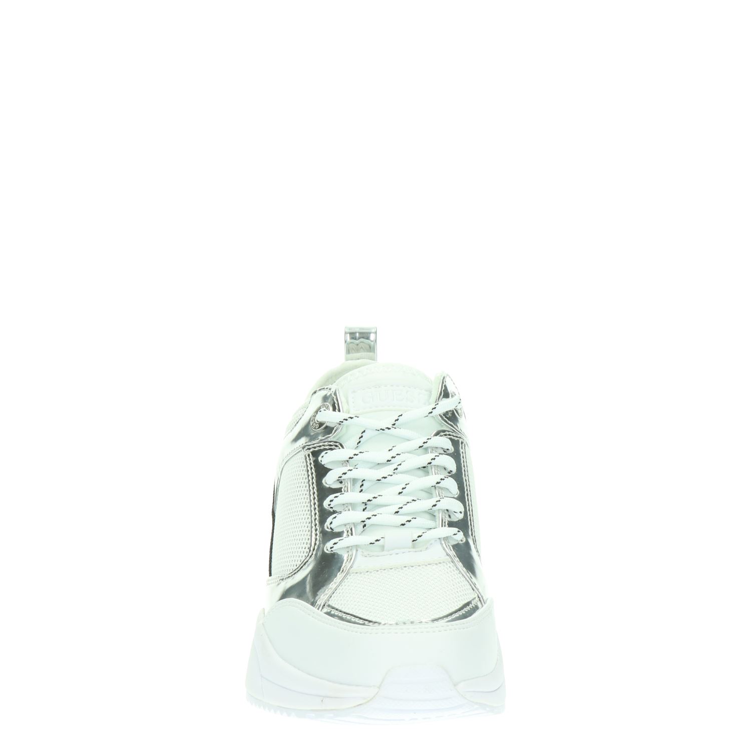 Guess white sneakers Hansin - Women´s shoes • Differenta.com