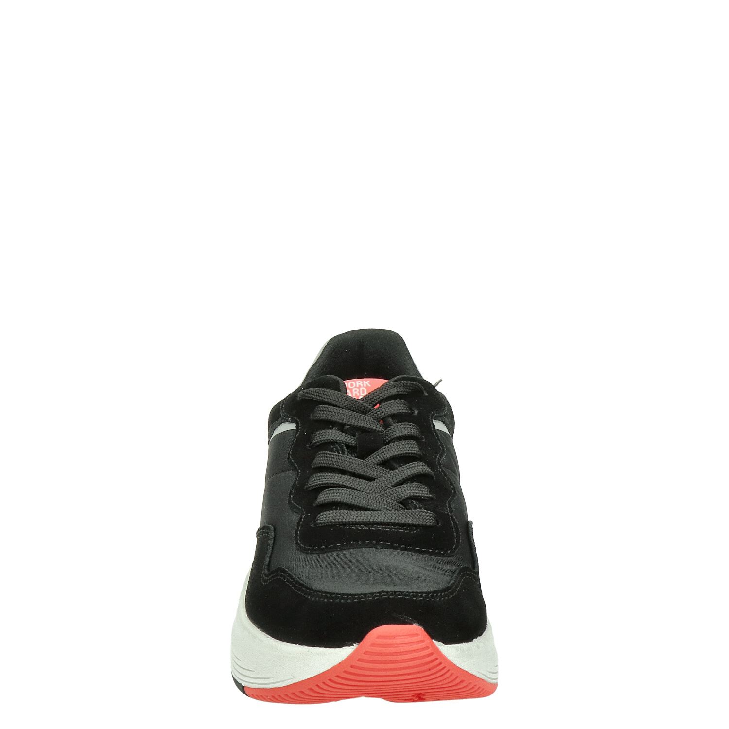 Rode Sneakers Tamaris met Studs - Vindjeschoen.nl
