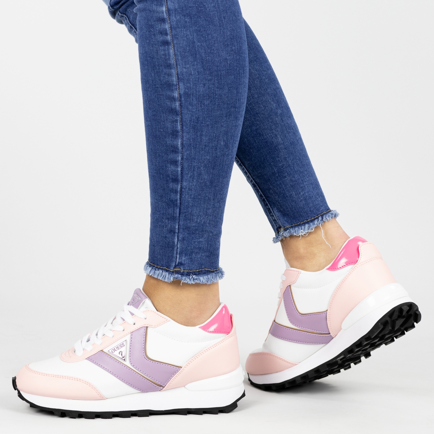 Guess Samin - Lage sneakers voor dames - Wit - Nelson.nl