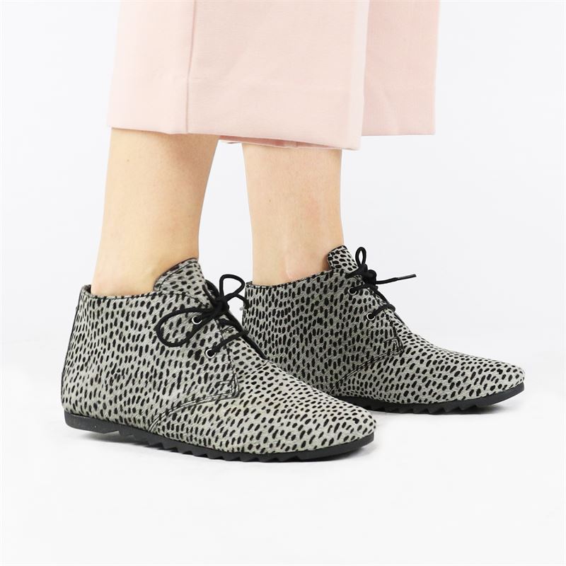 Maruti Ginny - Veterschoenen - Zwart