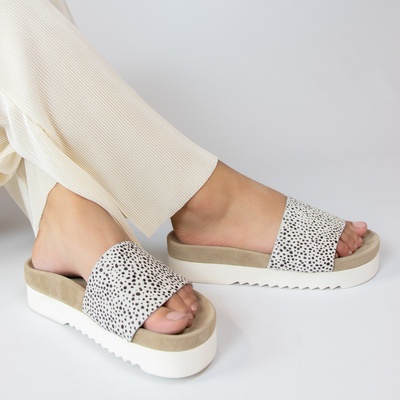 Maruti Boedapest - Slippers - Wit